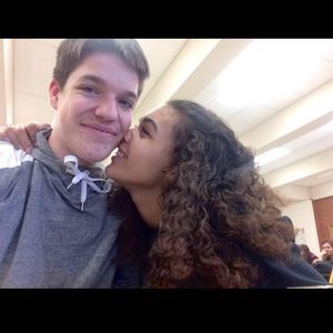 Meet your Posher, Anayah